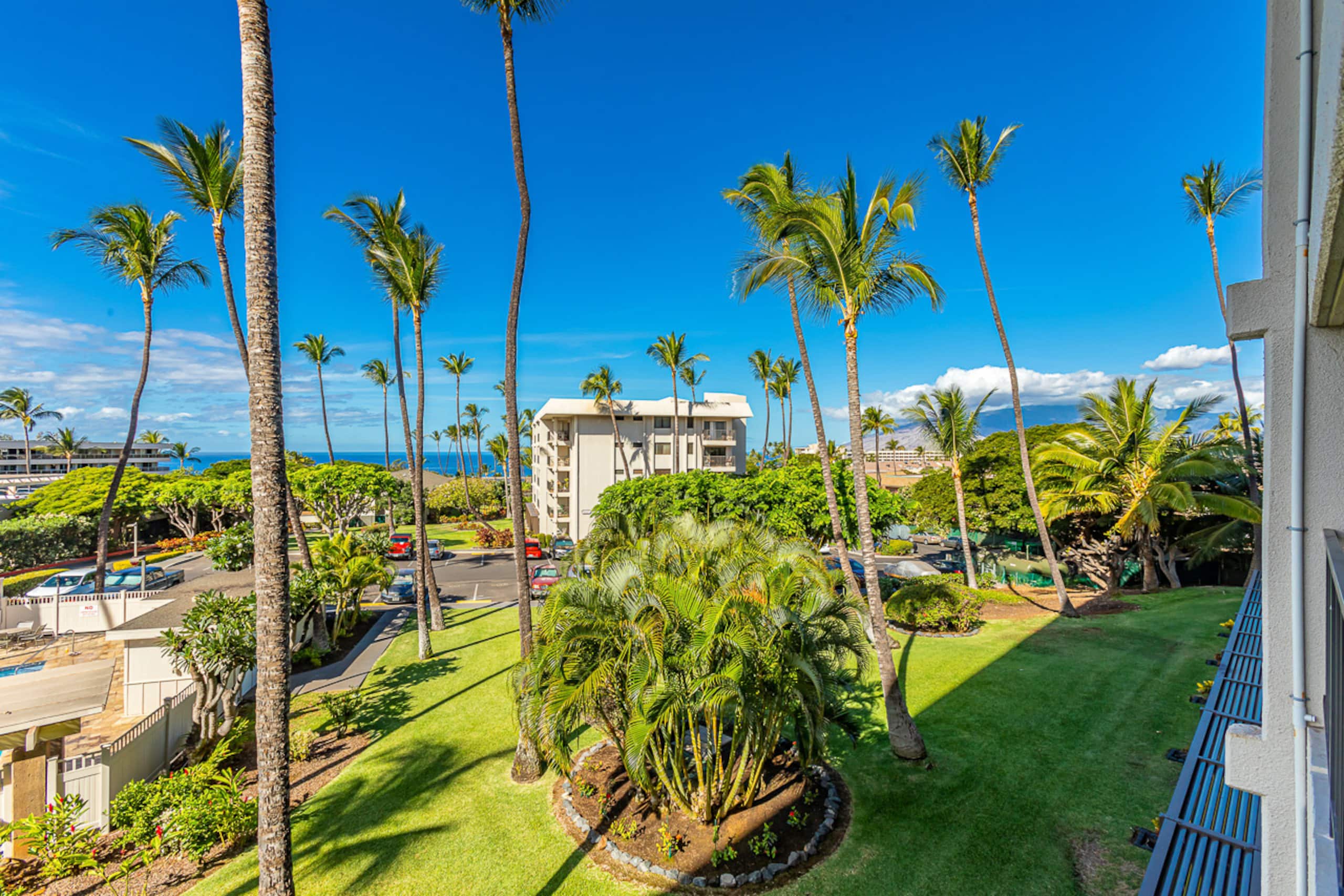 Condo in Kihei · ★4.88 · 2 bedrooms · 2 beds · 1.5 baths - Image 48