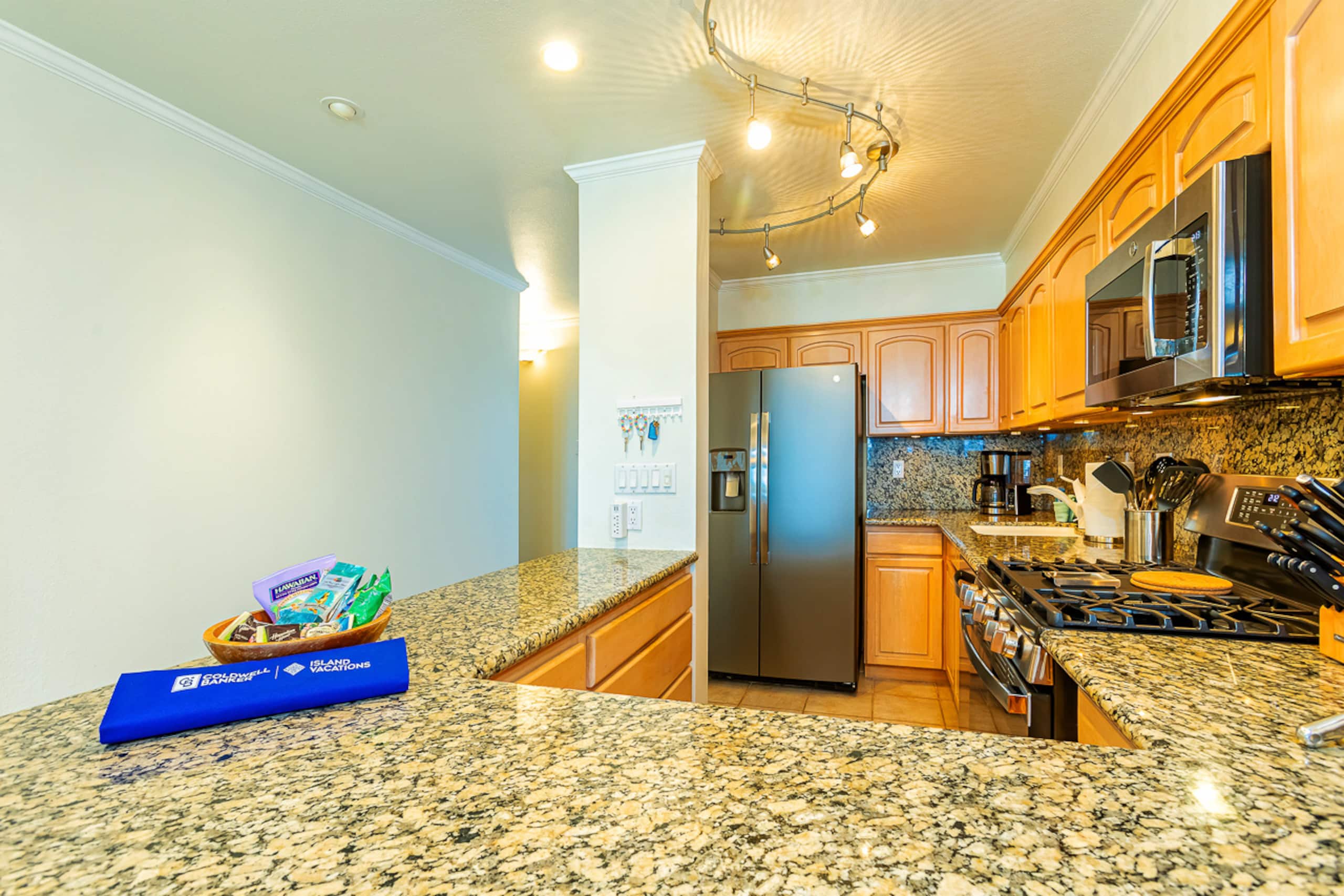 Condo in Kihei · ★4.88 · 2 bedrooms · 2 beds · 1.5 baths - Image 17