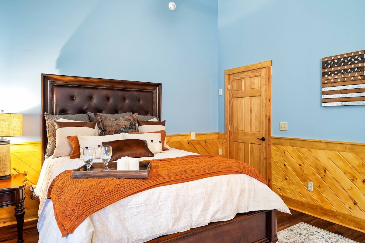 Დაბლა ლურჯი ოთახი