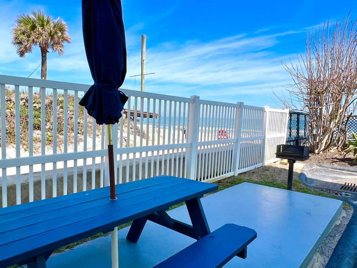 Symphony Beach Club