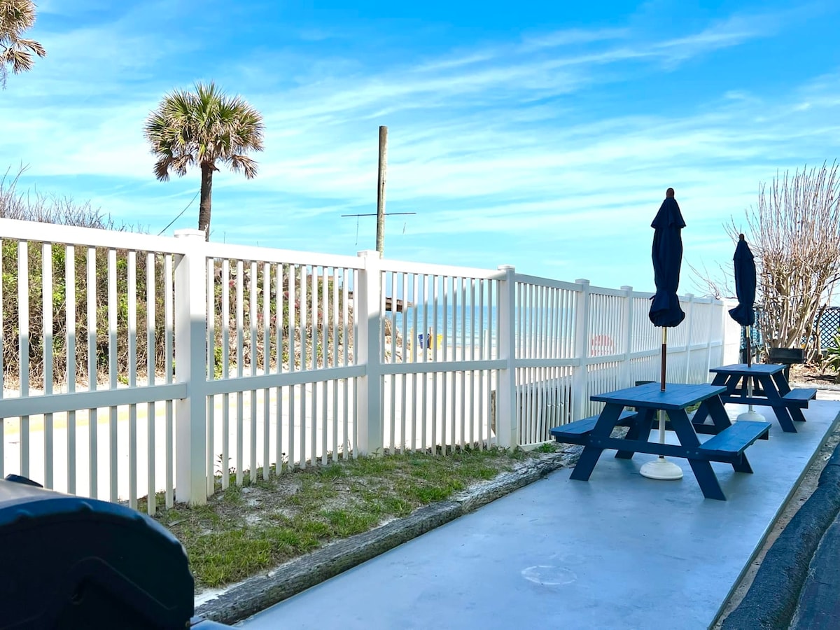 Symphony Beach Club