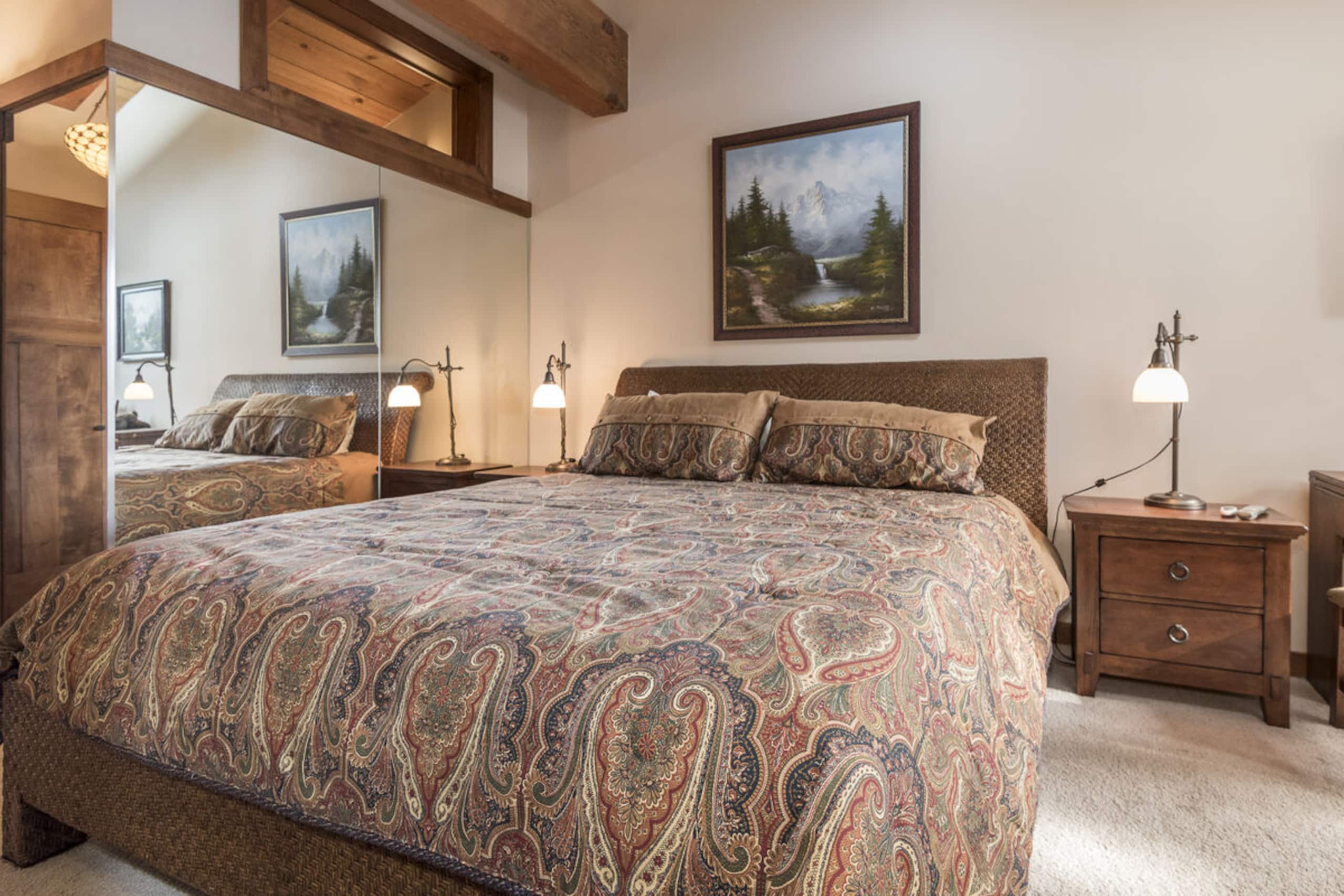 Luxury Lakefront Townhome in Northshore - Photo 11