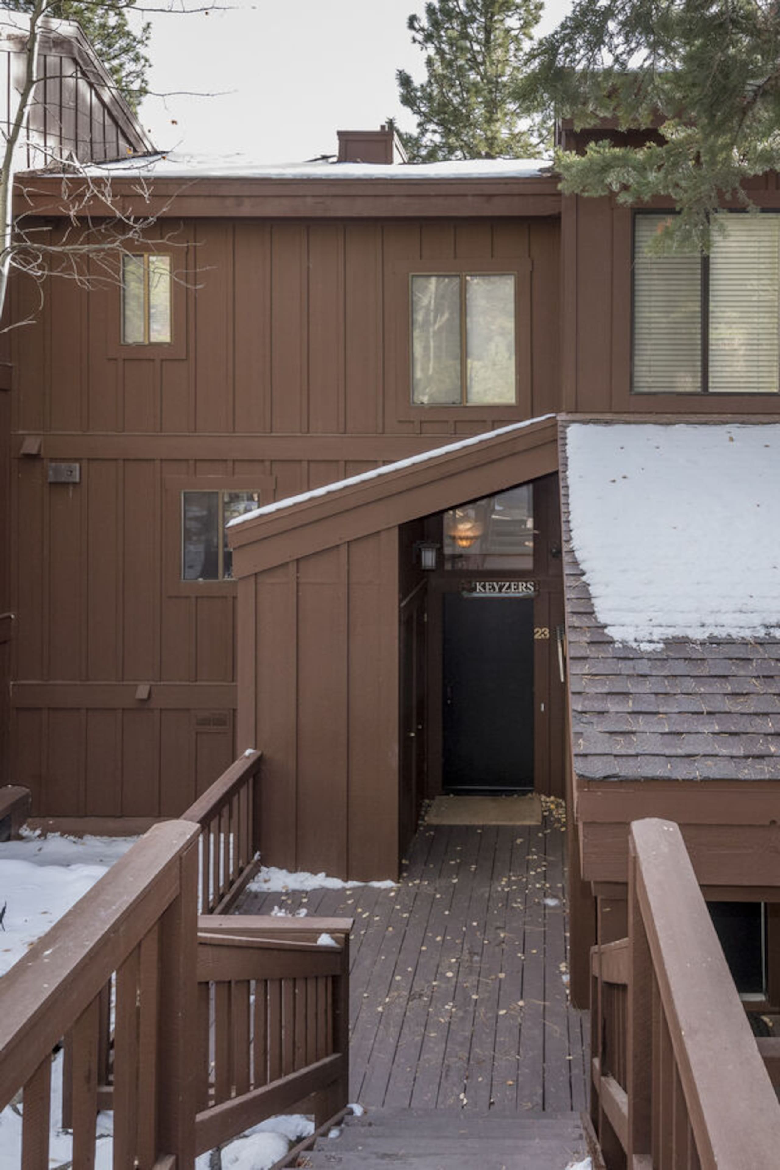 Luxury Lakefront Townhome in Northshore - Photo 23