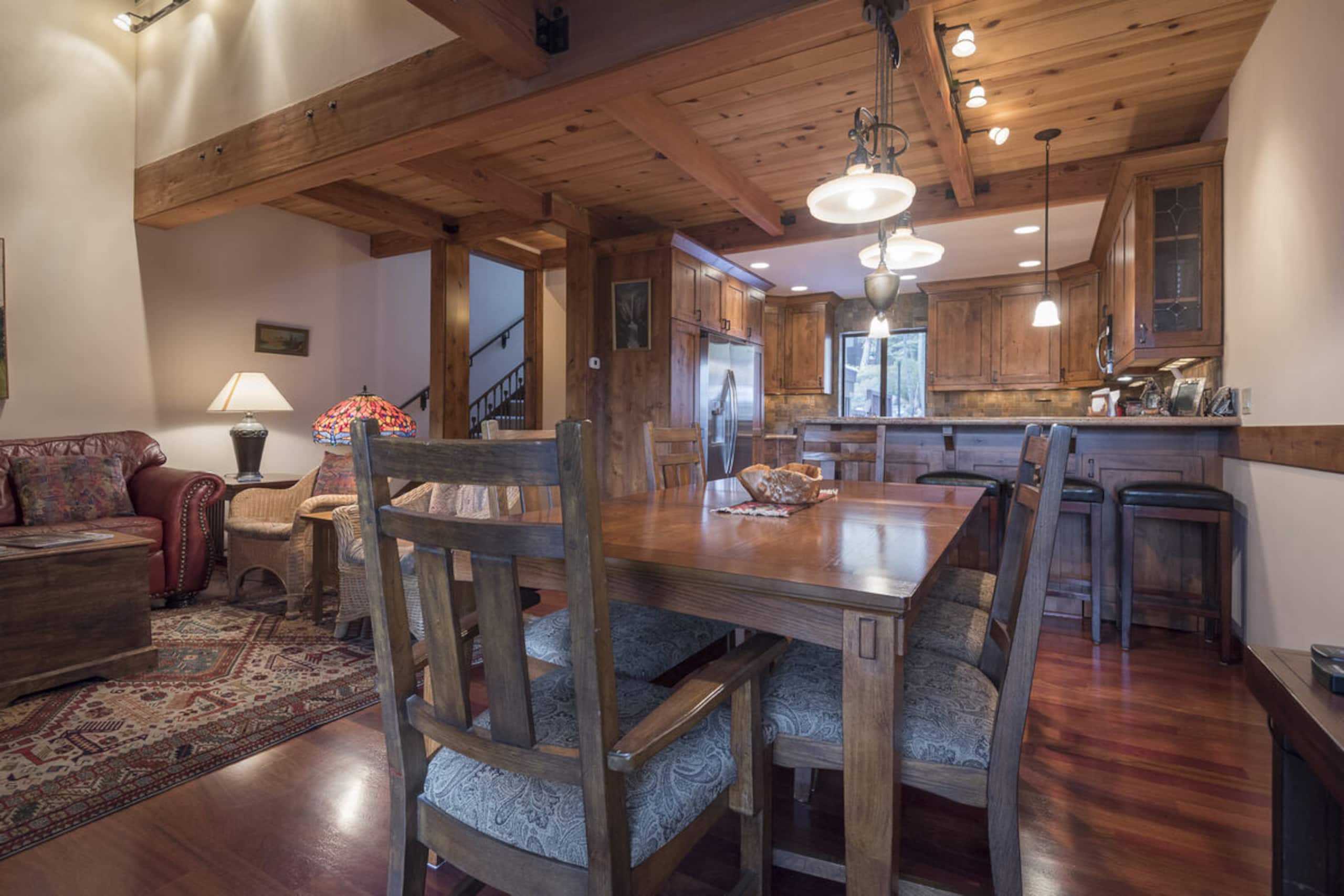 Luxury Lakefront Townhome in Northshore - Photo 6