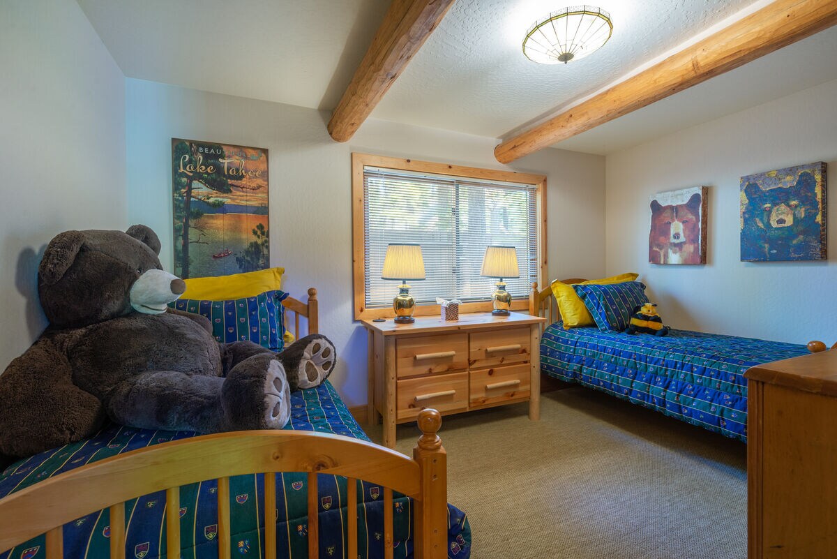 Ორი ტყუპი