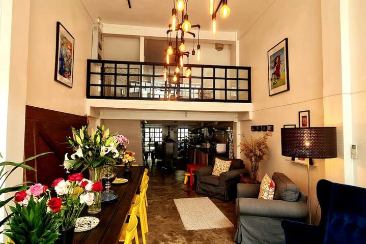 Beautiful 5 Story Family House gallery image 2