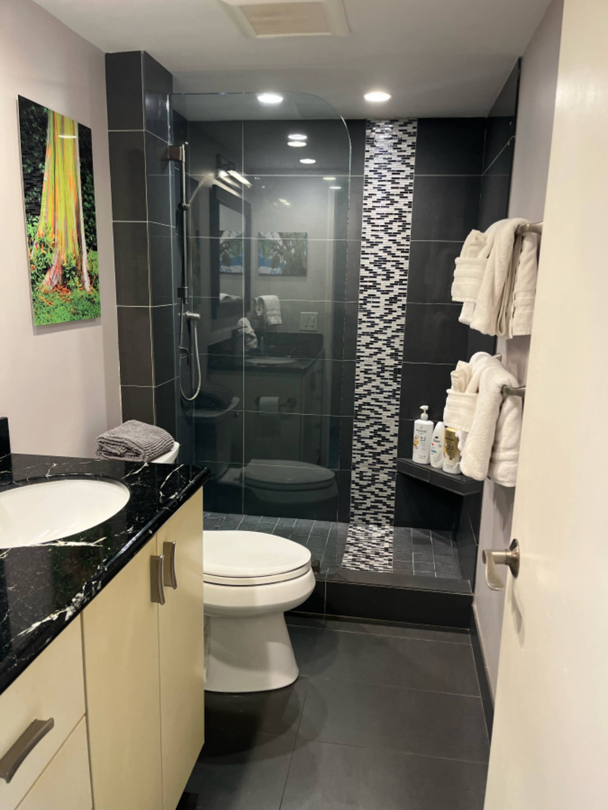 Condo in Kihei · ★4.9 · 1 bedroom · 2 beds · 1 bath - Image 15