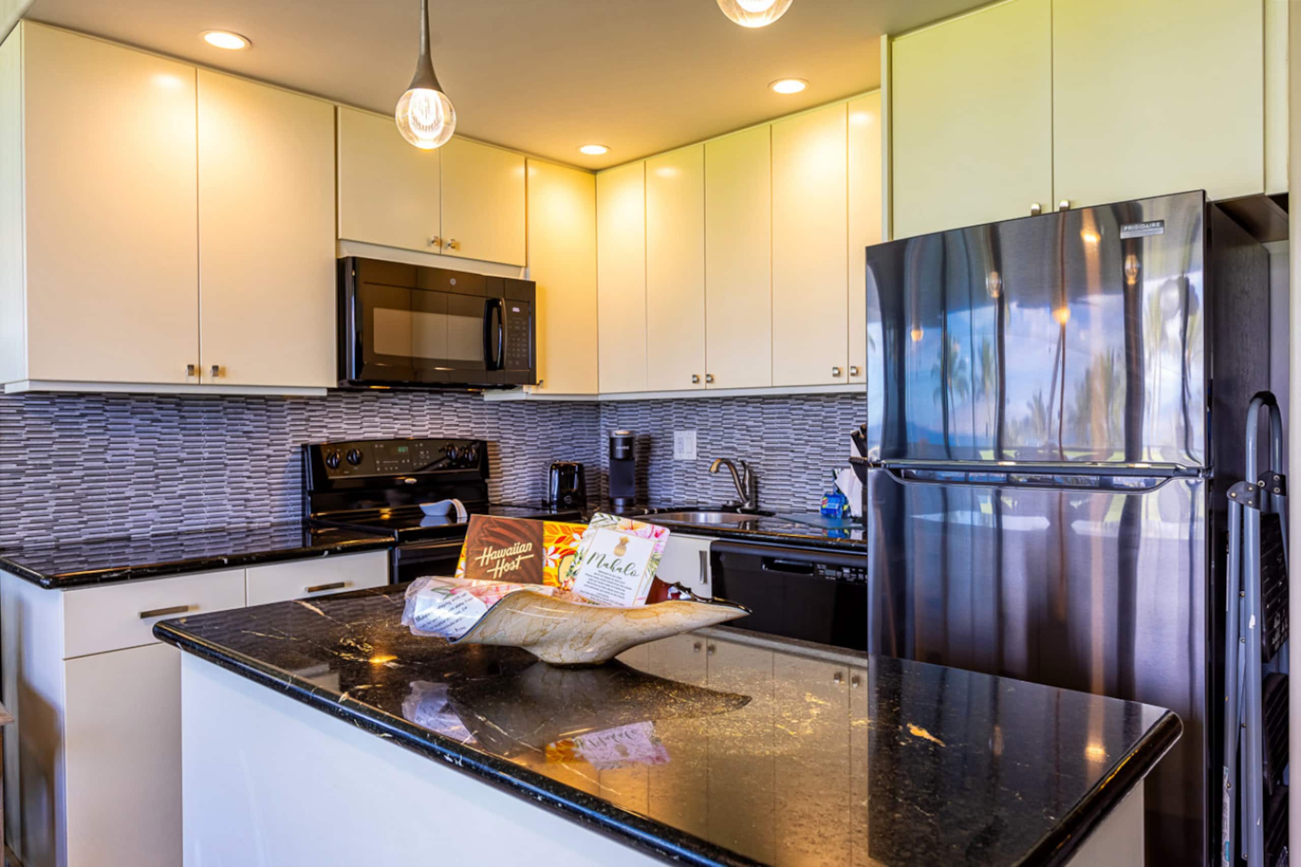 Condo in Kihei · ★4.9 · 1 bedroom · 2 beds · 1 bath - Image 6