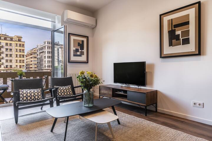 Joy | The Rentals Collection gallery image 5