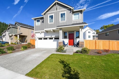 Camas Family Home: Private Hot Tub & Pool Access