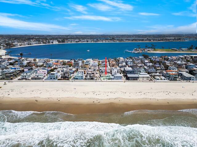 The Key Lime Oasis, Gorgeous Second-Story Unit! gallery image 4