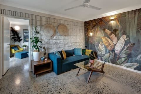 Tropicana Courtyard
