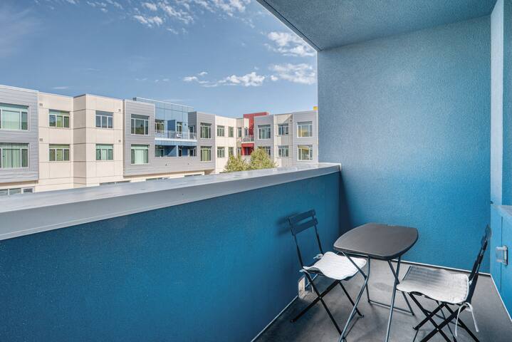 Blueground | Palo Alto, a/c, pool, walkable area gallery image 4