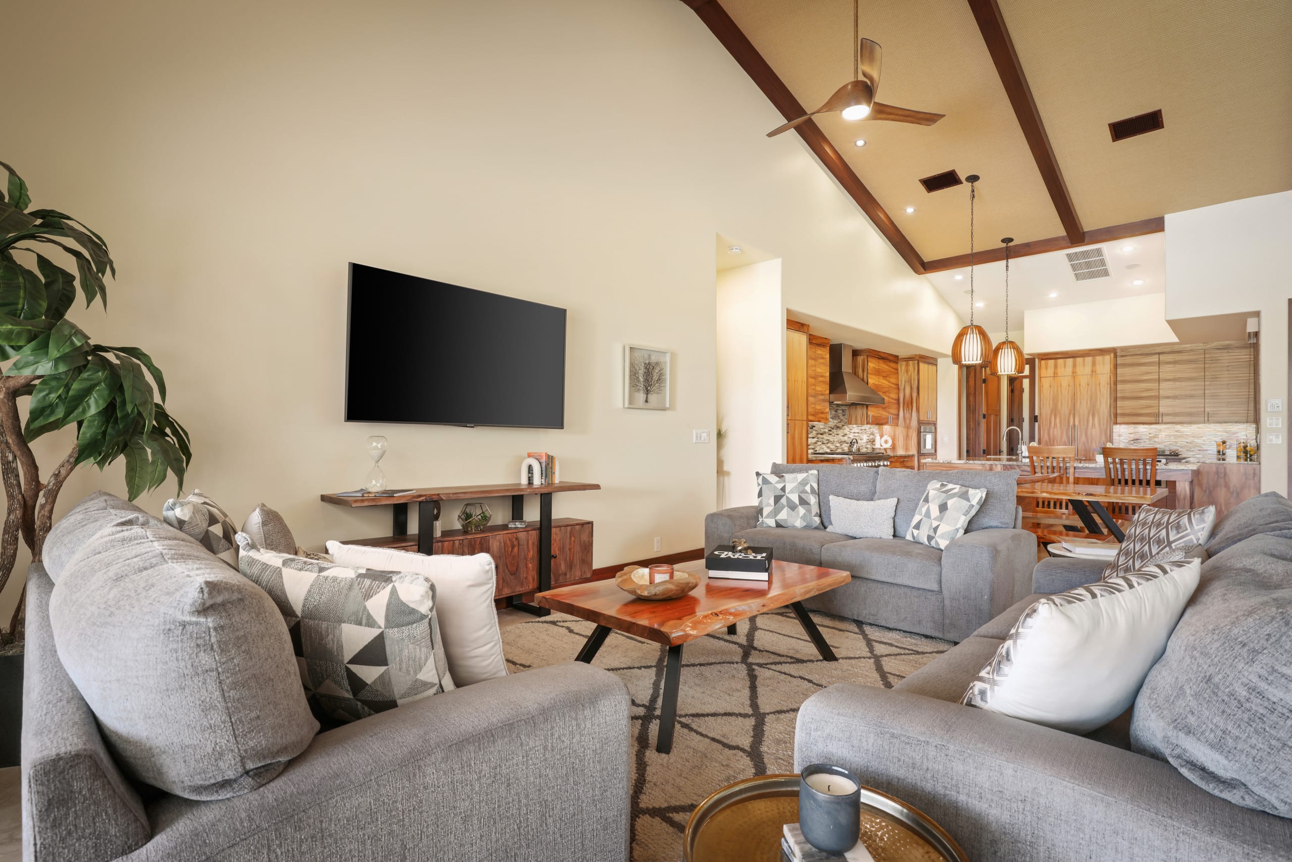 Home in Waikoloa Village · ★5.0 · 4 bedrooms · 5 beds · 4 baths - Photo 3