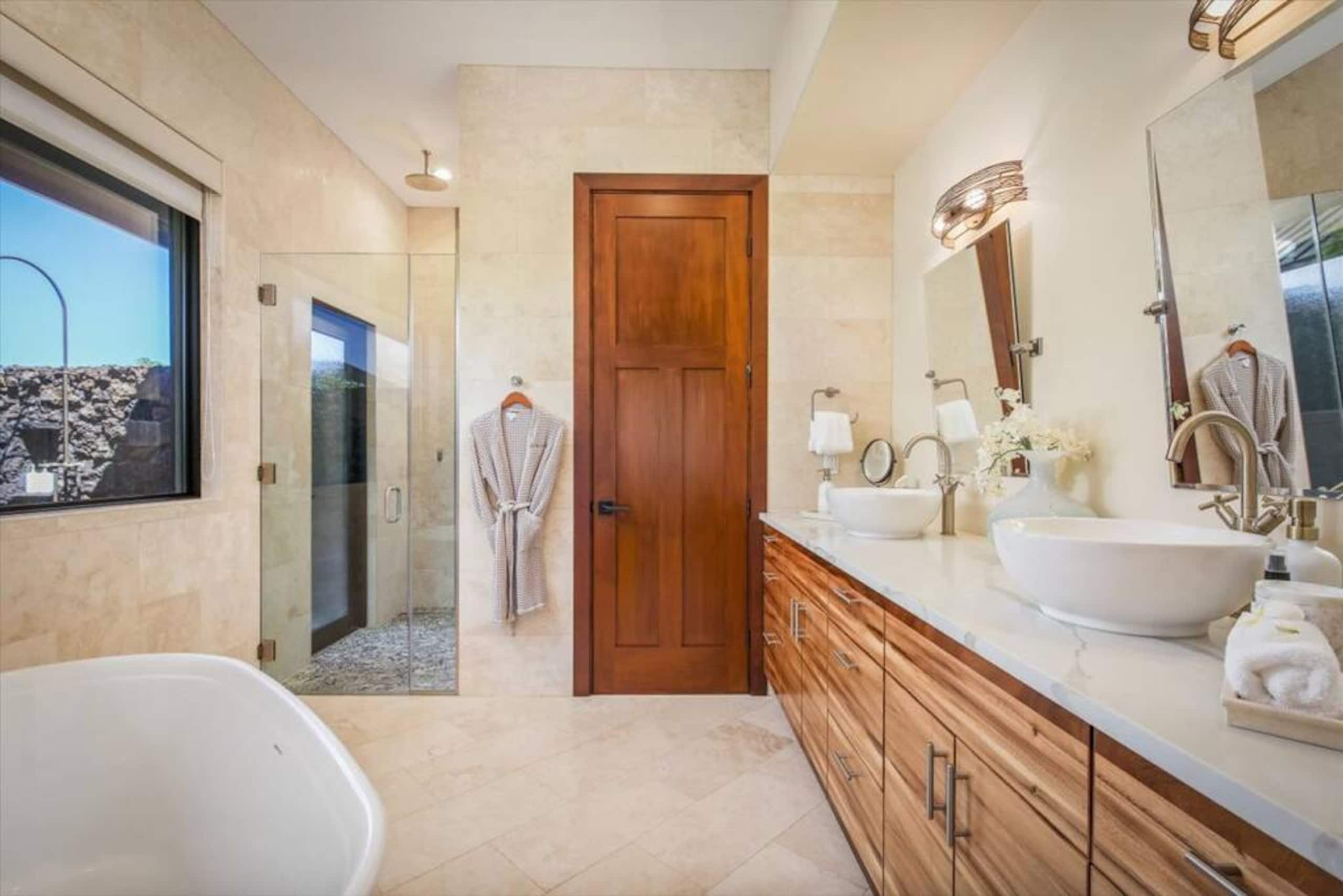 Home in Waikoloa Village · ★5.0 · 4 bedrooms · 5 beds · 4 baths - Photo 29