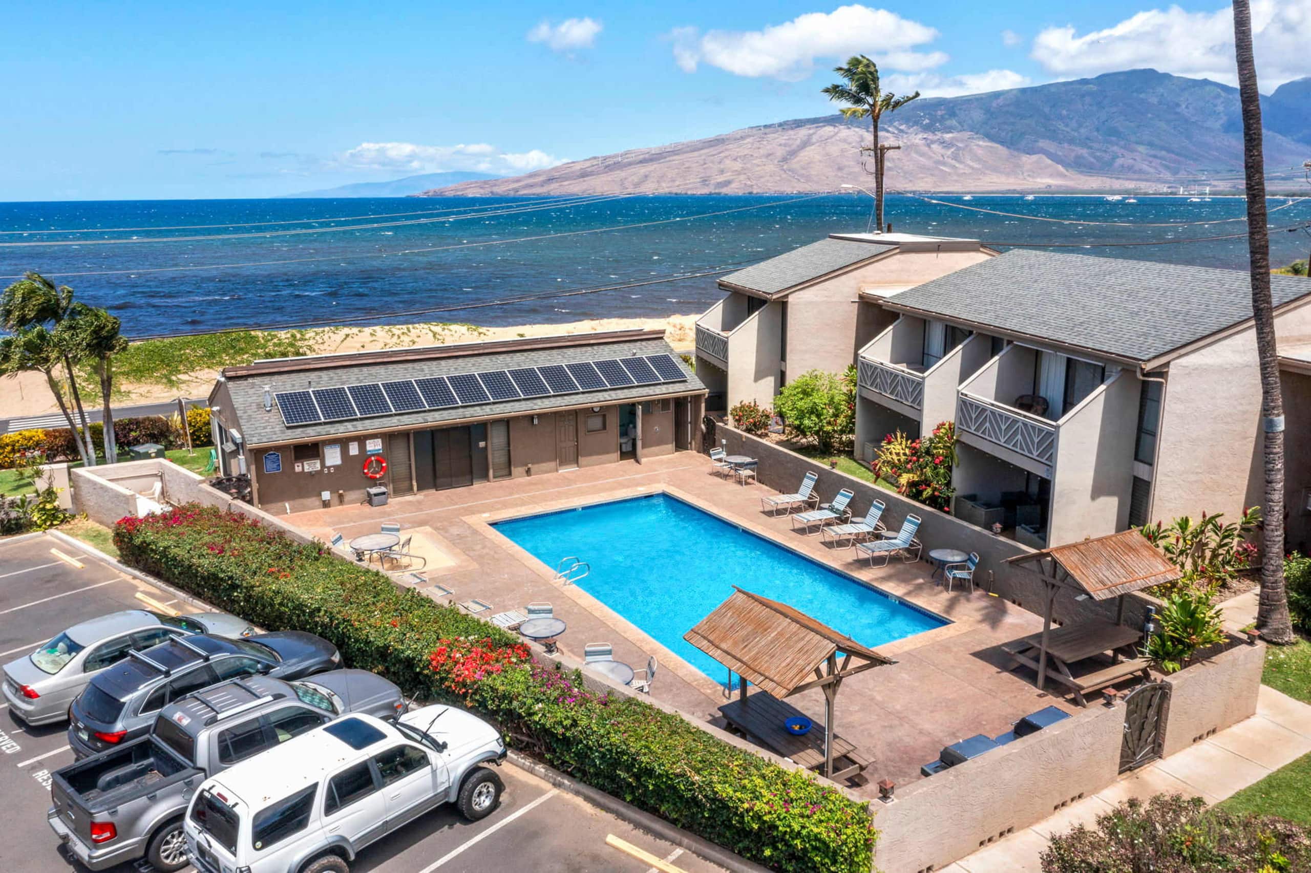 Condo in Kihei · ★4.87 · 2 bedrooms · 3 beds · 1 bath - Image 2