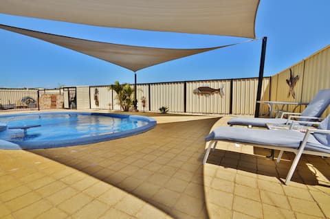 Blue Beard's Hideaway - Kalbarri, WA