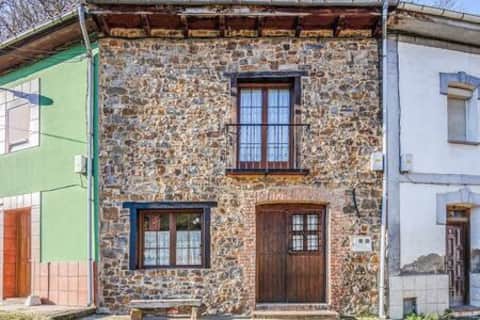 Asturias Country House ideal for Skiing, Mountain or Fishing