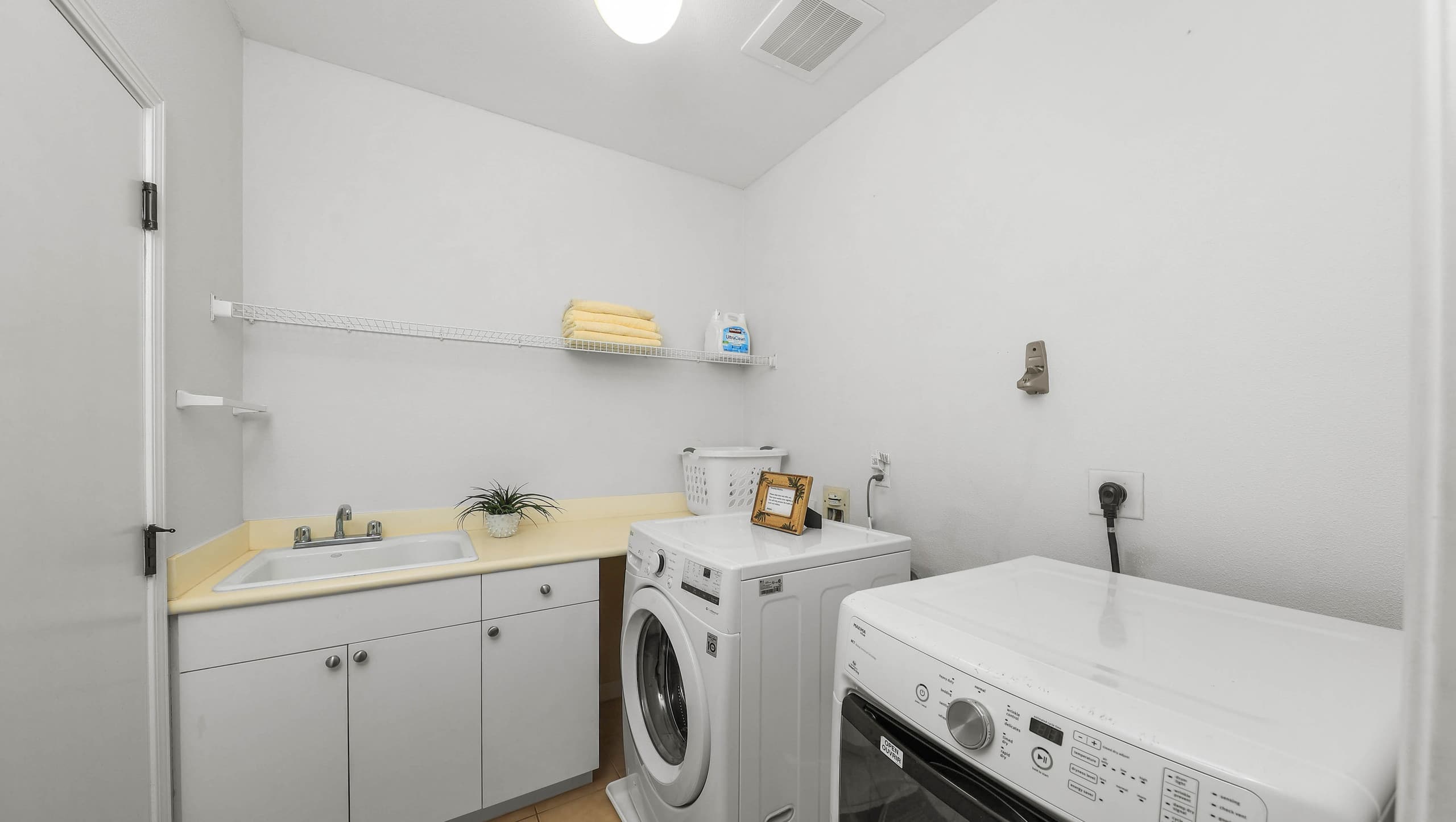 Condo in Princeville · ★4.84 · 2 bedrooms · 3 beds · 2 shared baths - Image 50