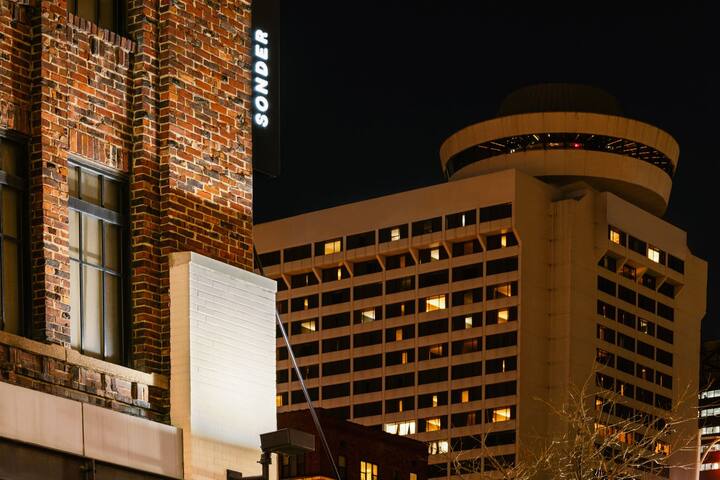 Sonder Dovetail | Two-Bedroom Apartment gallery image 4