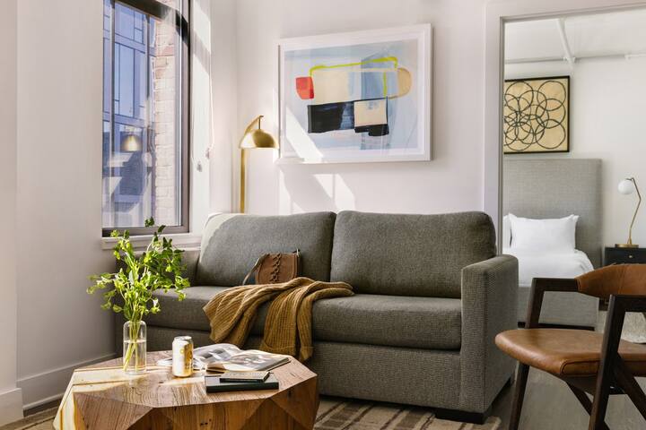 Sonder Dovetail | Two-Bedroom Apartment