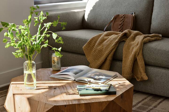 Sonder Dovetail | Two-Bedroom Apartment gallery image 5