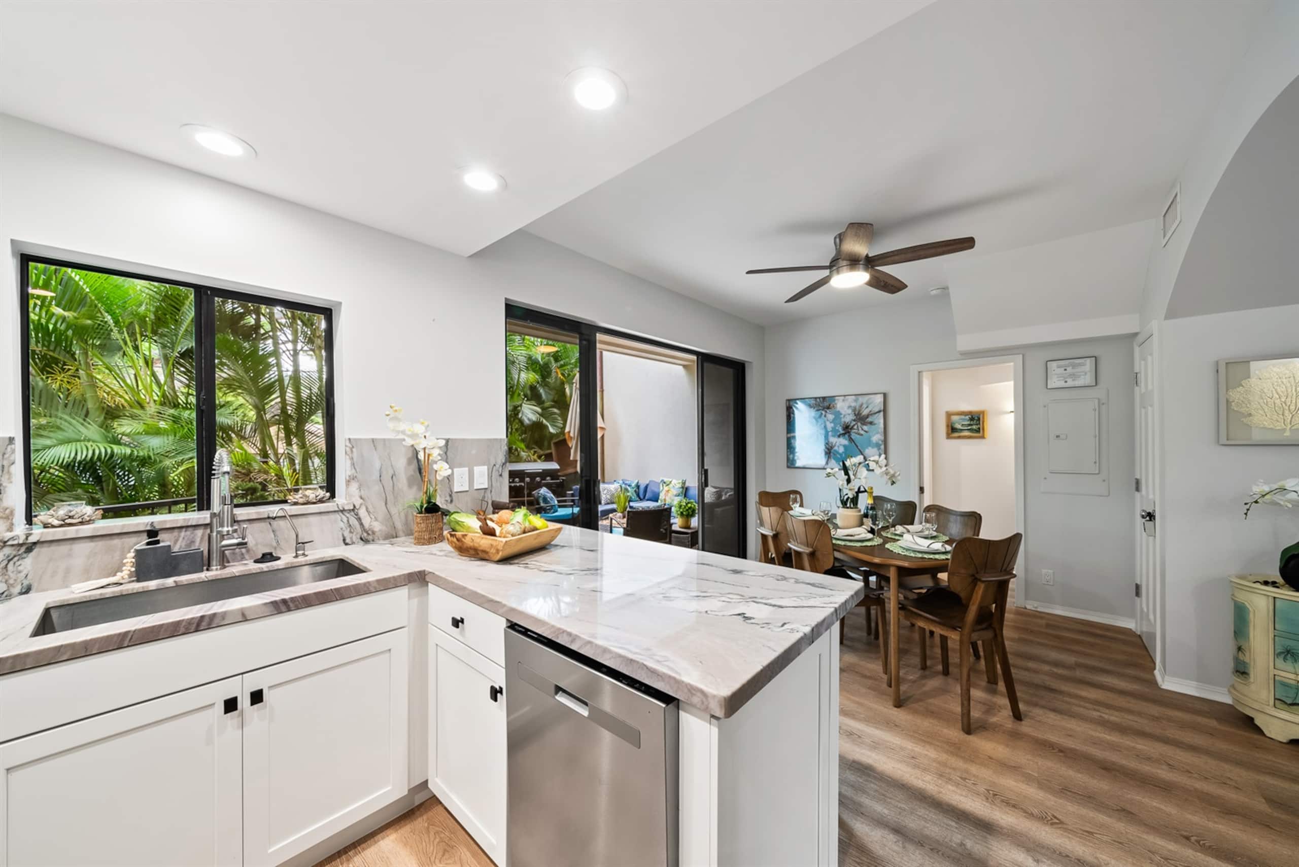Townhouse in Lahaina · ★4.57 · 3 bedrooms · 5 beds · 2.5 private baths - Image 35