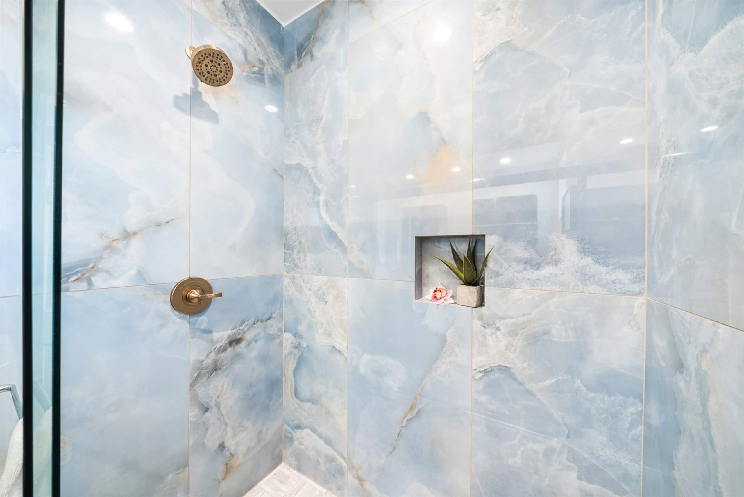 Townhouse in Lahaina · ★4.57 · 3 bedrooms · 5 beds · 2.5 private baths - Image 3