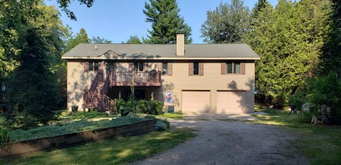 4BR Home w/ Beach Access & Stunning Views