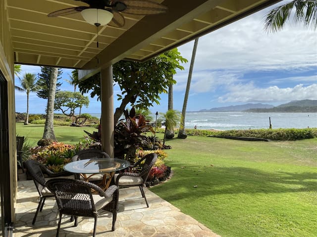 Lae Nani 311. Huge Ground Floor Ocean Front Condo!