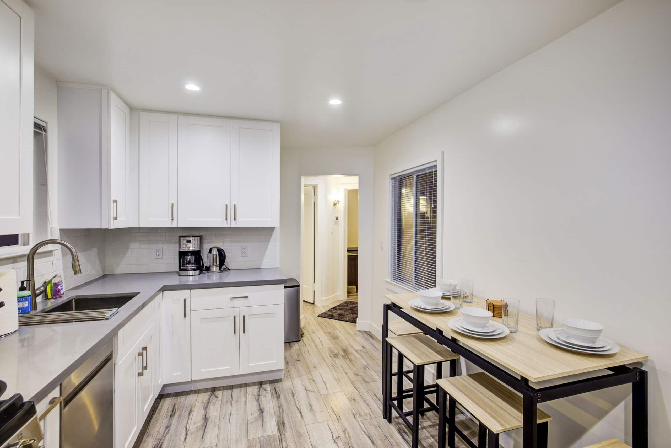 Home in South San Francisco · ★4.74 · 2 bedrooms · 2 beds · 1 private bath - Image 2