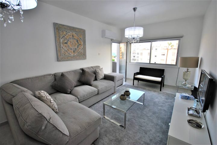 Gorgeous 3 Bedroom Apartment Next To Limassol Park - Limasol