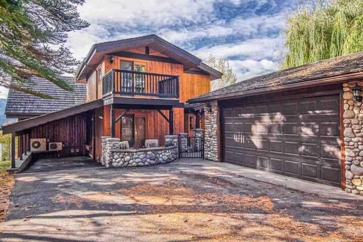 True Key Vacations managed Airbnb listing 1