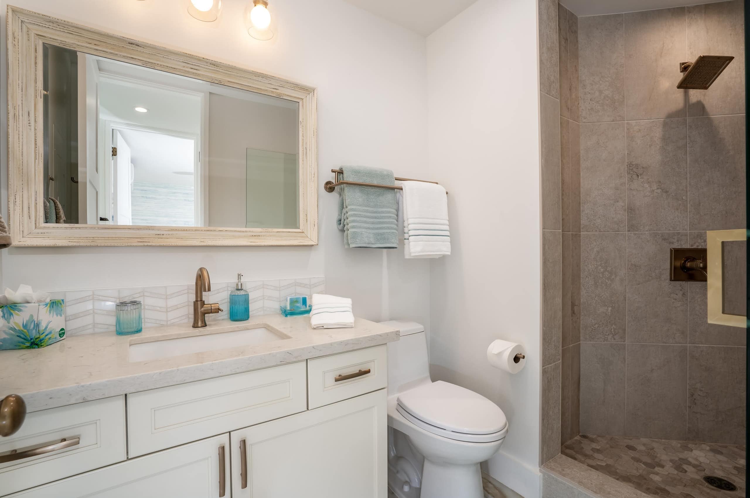 Condo in Kihei · ★4.94 · 2 bedrooms · 3 beds · 2 baths - Image 15