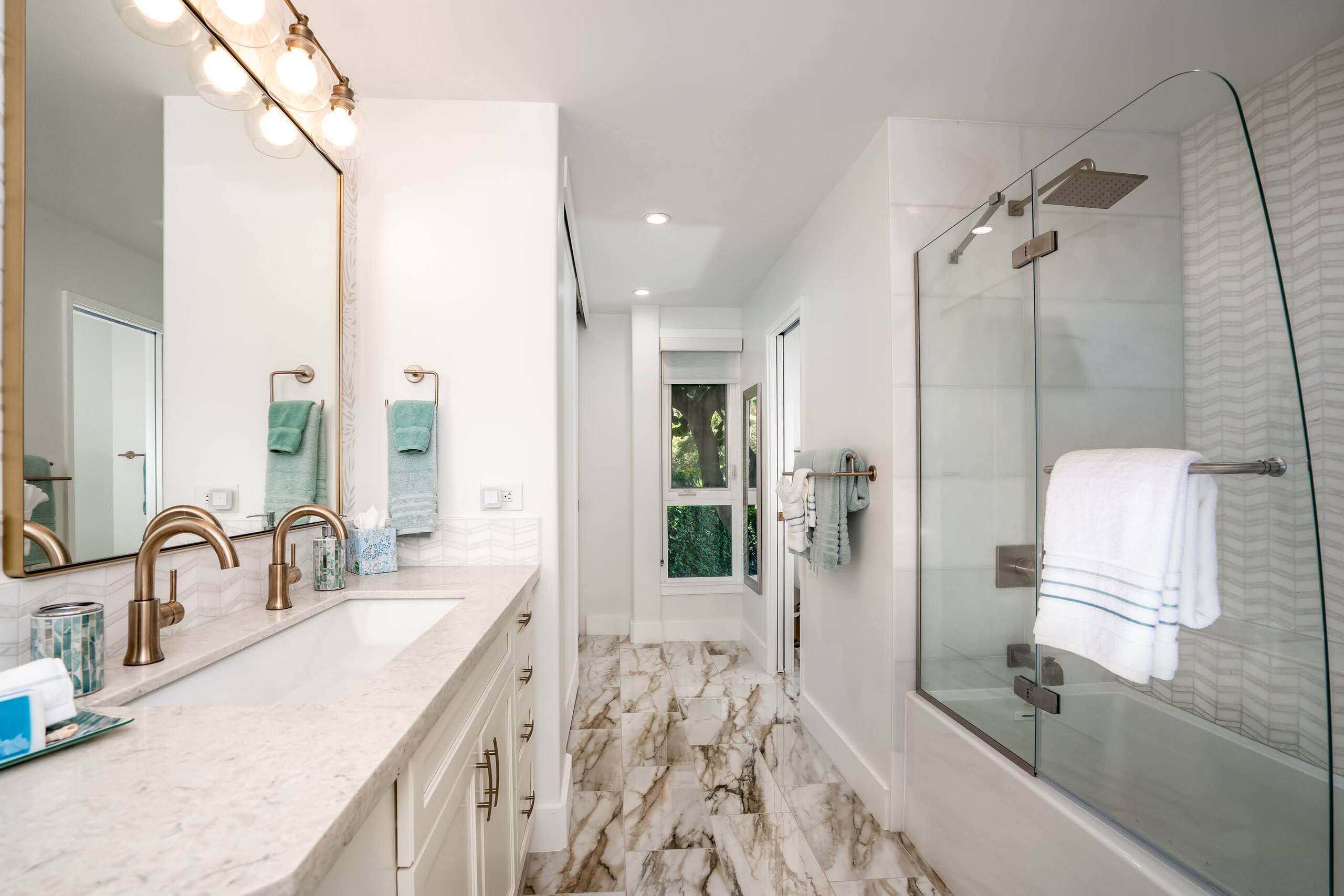Condo in Kihei · ★4.94 · 2 bedrooms · 3 beds · 2 baths - Image 21