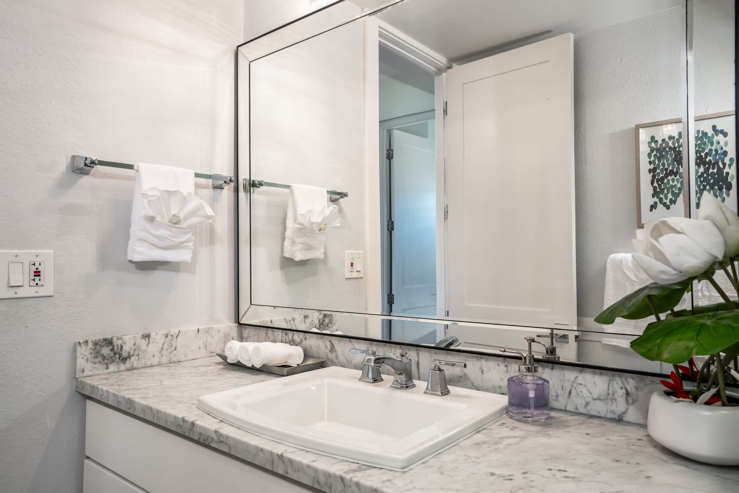 Condo in Kihei · ★4.86 · 2 bedrooms · 4 beds · 2 shared baths - Image 14