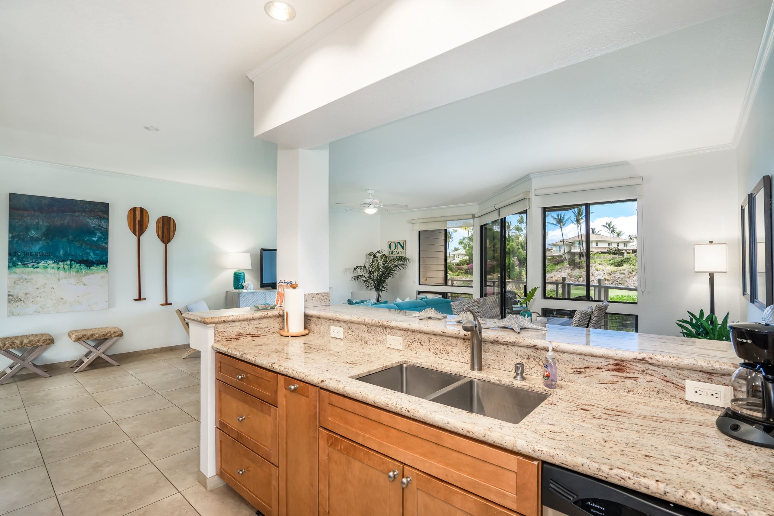 Condo in Wailea · ★5.0 · 1 bedroom · 2 beds · 2 private baths - Image 11