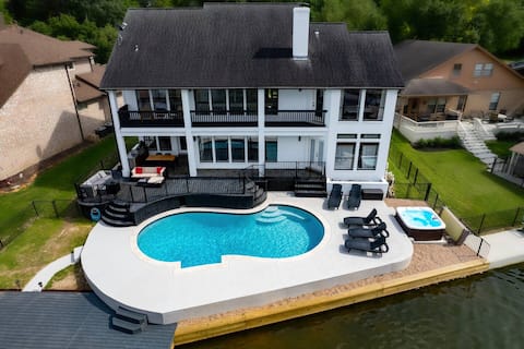 The Waterfront Villa