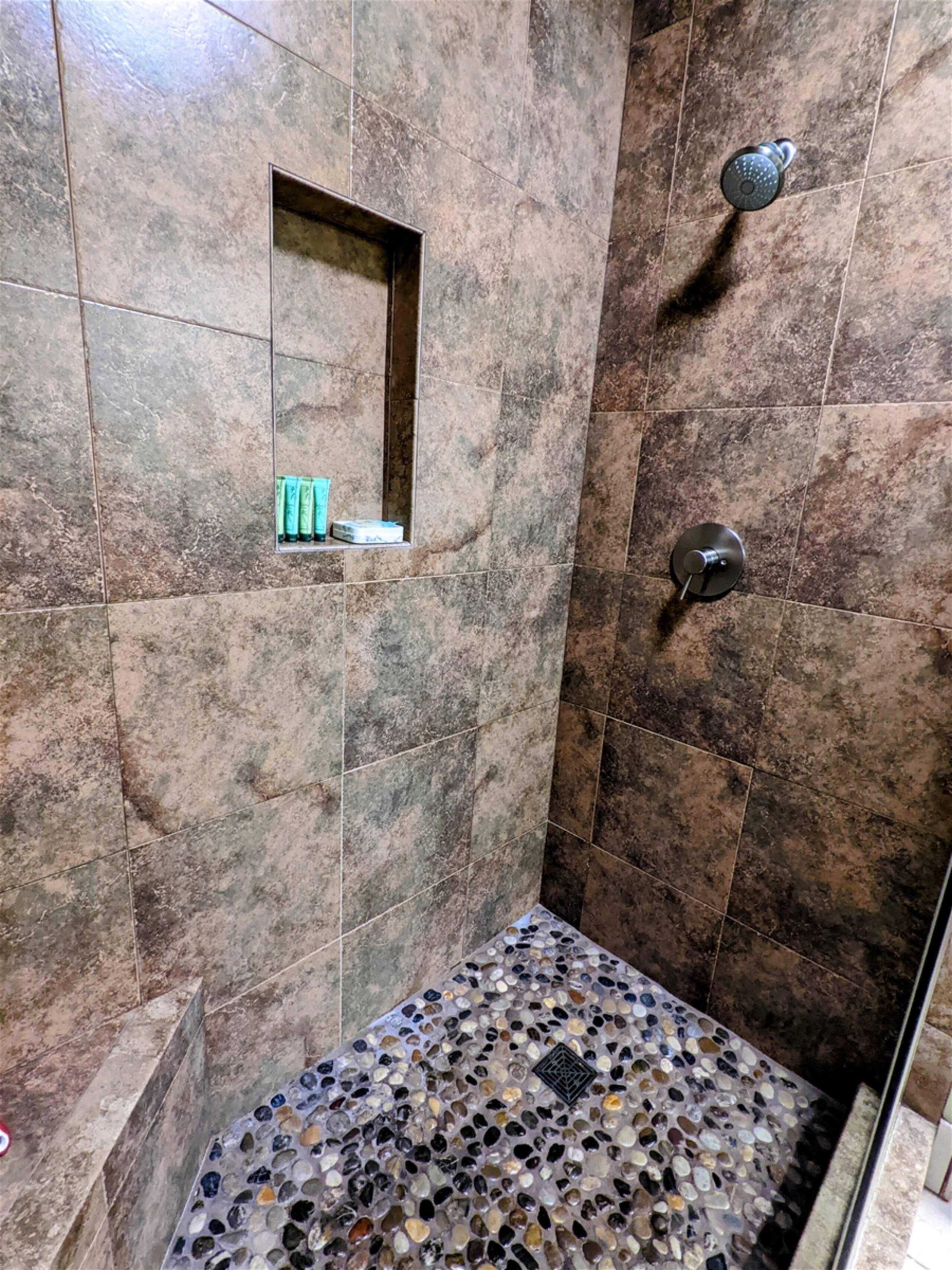 Condo in Kapaa · ★4.8 · 1 bedroom · 2 beds · 1.5 baths - Image 26
