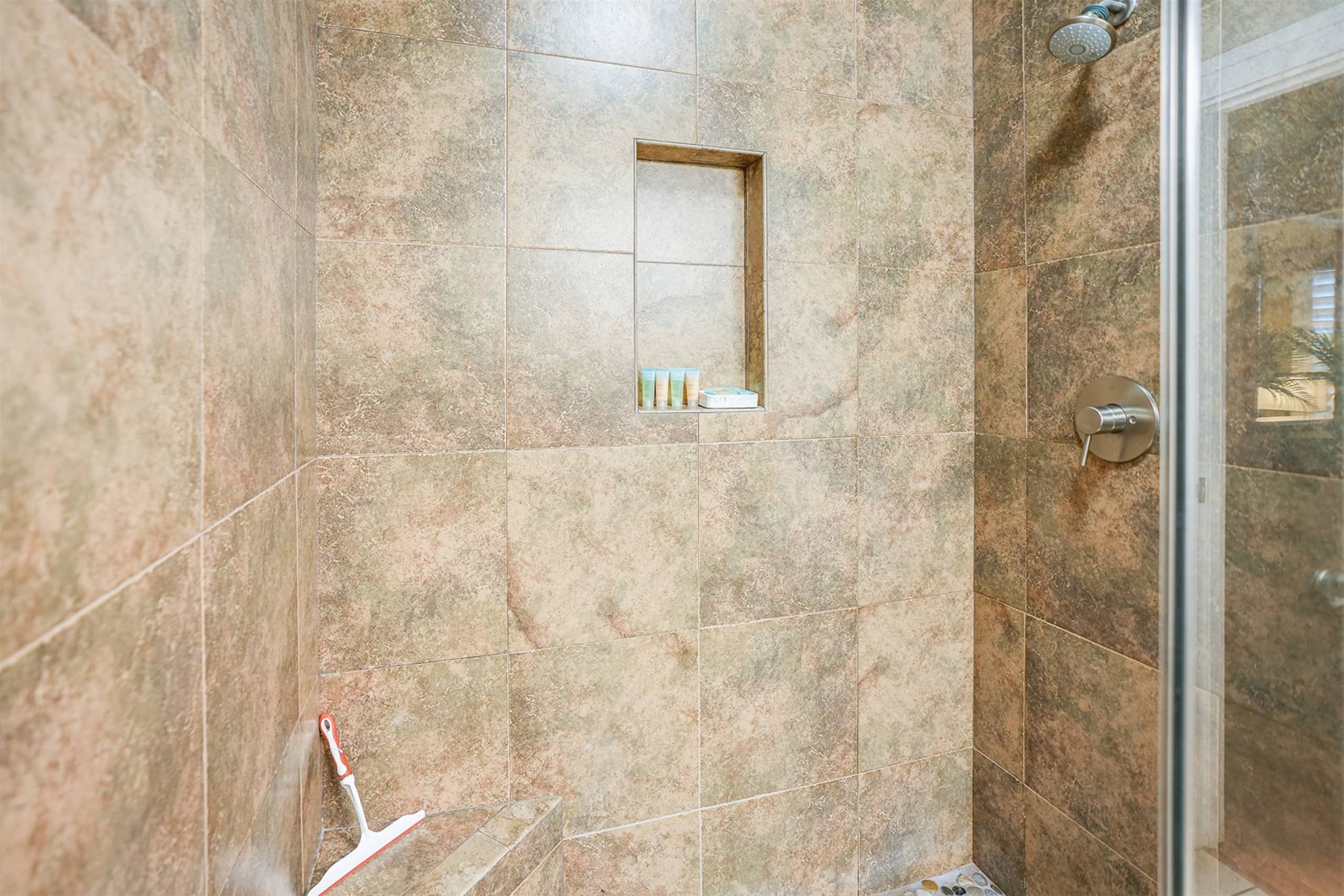Condo in Kapaa · ★4.8 · 1 bedroom · 2 beds · 1.5 baths - Image 17