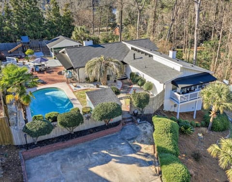 Top performing Airbnb: Augusta Oasis- Heated pool-Hot tub-Dog friendly! in Augusta Richmond County Consolidated Government (Balance)
