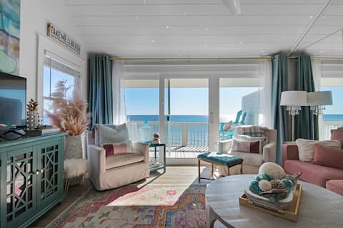 Mistral 17: Luxury Awaits on the Gulf!