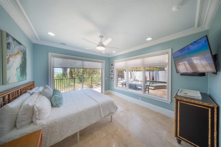 Chambre avec très grand lit et vue imprenable