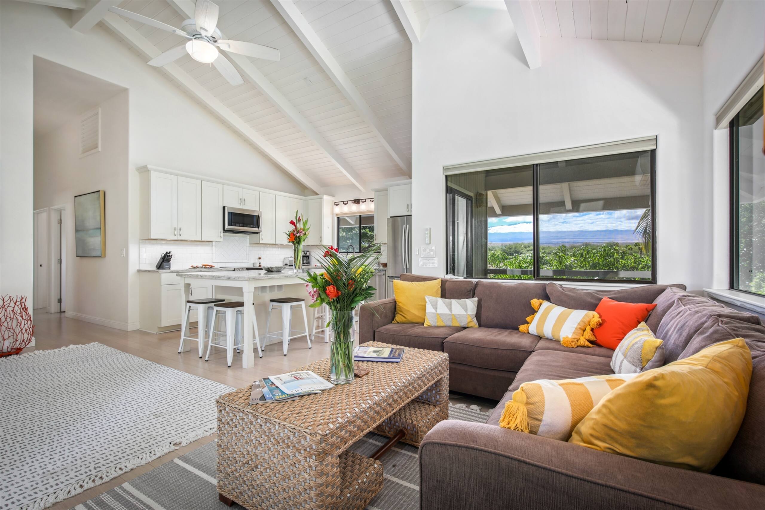 Home in Waimea · ★4.97 · 4 bedrooms · 5 beds · 3 baths - Image 9