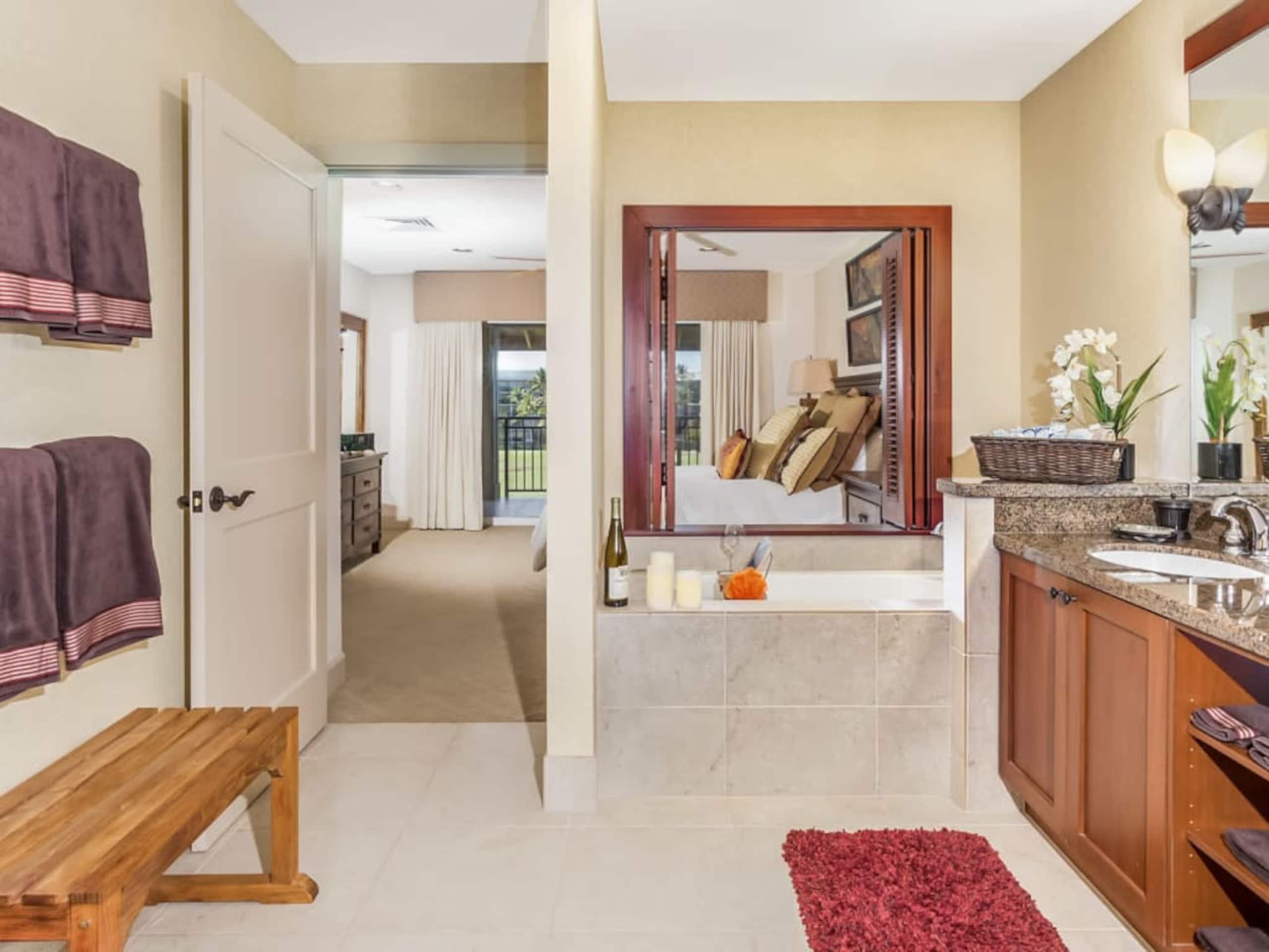 Private lanai & pool access near Kohala Coast - Photo 77