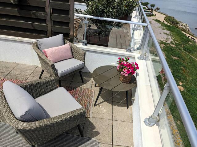 Luxury 9p Ap in center Wifi airco & garage 2 cars gallery image 2