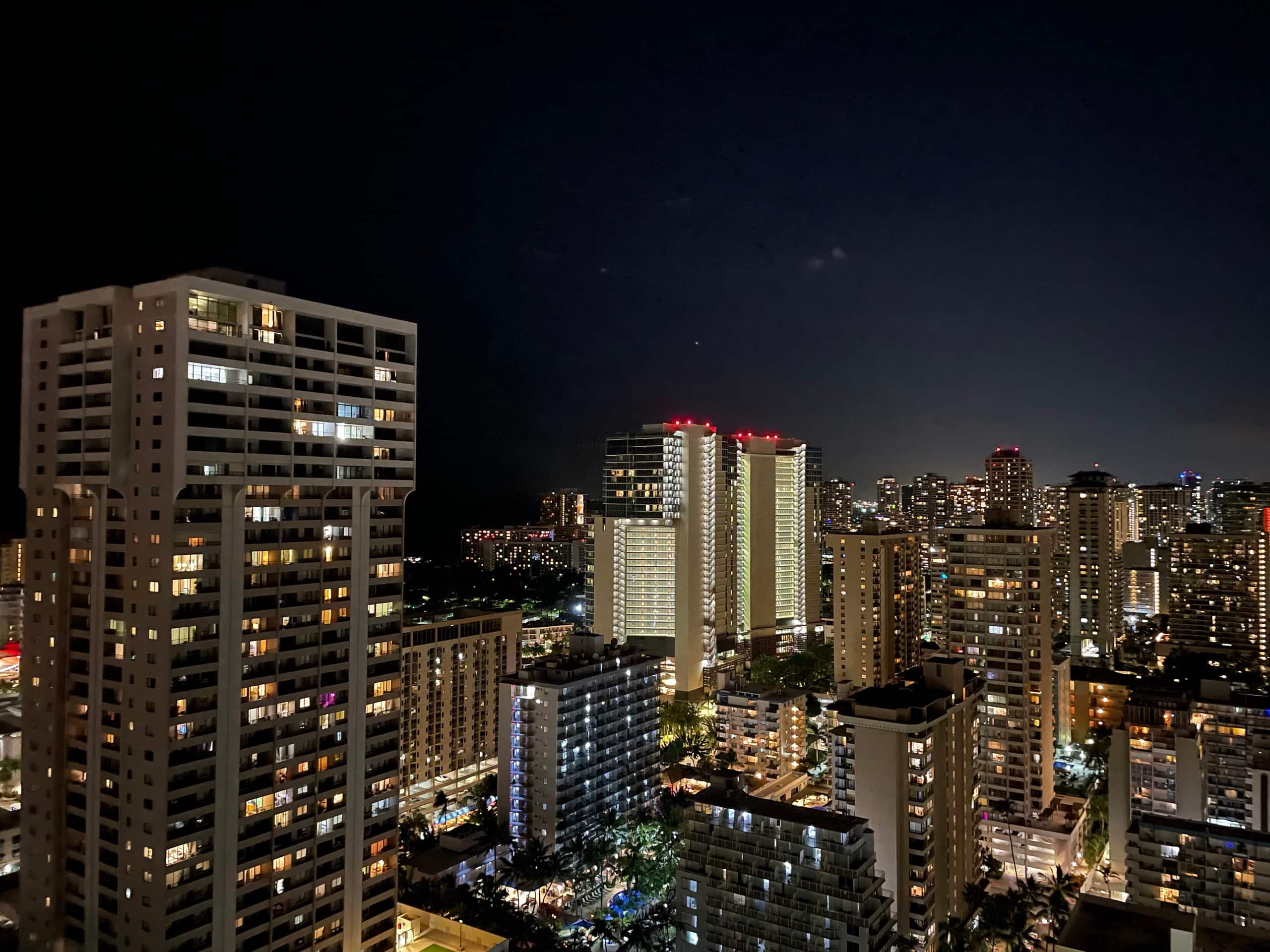 Condo in Honolulu · ★4.25 · 1 bedroom · 2 beds · 1 bath - Image 47