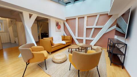 Lazare AC 103 m2 with terrace, city center, 4 br, 2 ba