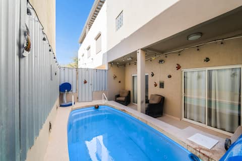 3 Story Home 3BR 2BA Family Fun by the Sea | Rooft