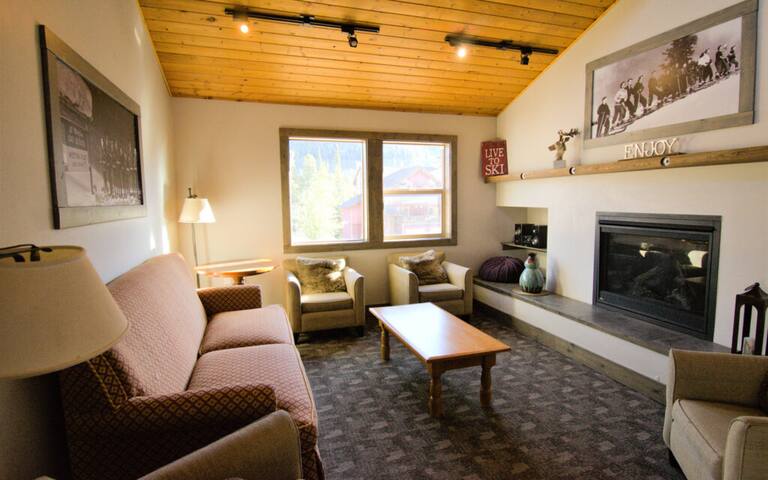 Apex Mountain Lodge managed Airbnb listing 1